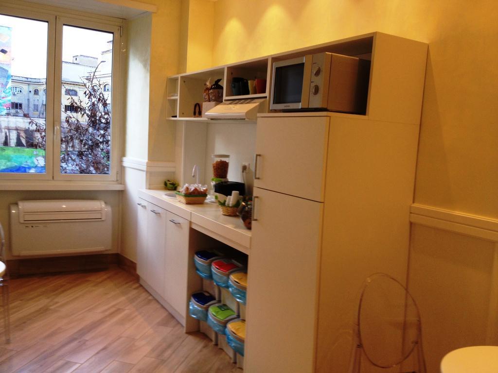 Bed and Breakfast Residenza Matteucci Рим Екстер'єр фото